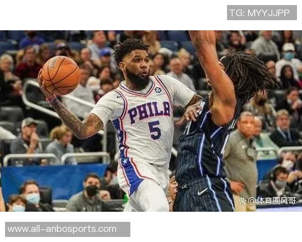 鲍威尔表现稳定全场13投6中贡献18分4篮板3助攻1抢断1盖帽