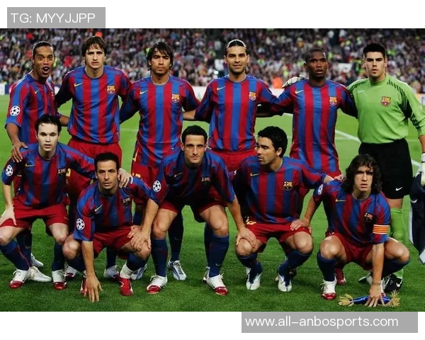 小罗怀旧晒巴萨时期与梅西里杰卡尔德打网球的珍贵瞬间